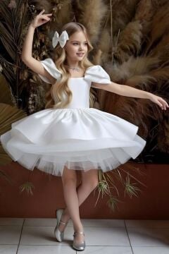 Kız Çocuk Omuzları Fiyonk Detaylı Kayık Yaka İçi astarlı Eteği Kabarık Beyaz Abiye