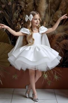 Kız Çocuk Omuzları Fiyonk Detaylı Kayık Yaka İçi astarlı Eteği Kabarık Beyaz Abiye