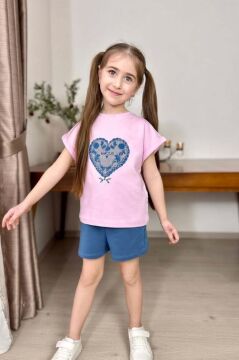 Kız Çocuk Göğsünde Dantel İşleme Kalp Detaylı Pembe T-Shirt Beli Lastikli Şortlu Takım