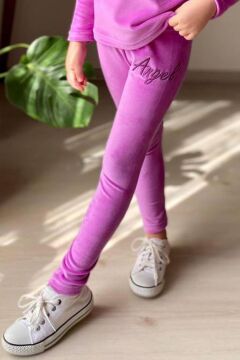 Kız Çocuk Omuzlarında Fırfır Detayı Angel Yazı İşlemeli Kadife Mor Taytlı Takım