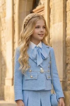 Kız Çocuk Yakası Fular Detaylı Gömlek, Çizik ve İnci Taş Düğmeli Şanel Mavi Etekli Takım