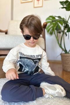 Erkek Çocuk Üzerinde Parasaurolophus Figürlü ve Yazı Baskılı Siyah Eşofman Takım