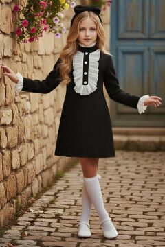 Kız Çocuk Fırfır ve Palyaço Yaka Göğsü Düğme ve Dantel İşleme Detaylı Şanel Siyah Elbise