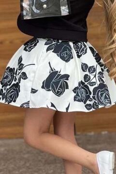 Kız Çocuk Beli Manşetli Yandan Fermuarlı Üzeri Gül Baskılı Kabarık Beyaz Etek