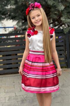 Kız Çocuk Sıfır Kol Üzeri 3D Gül İşlemeli Bluz Renkli Şerit Detaylı Fuşya Etekli Takım