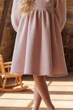 Kız Çocuk Yaka ve Düğme Detaylı Bilekleri Manşetli Pliseli Pembe Şanel Elbise