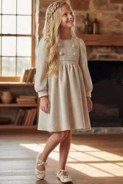 Kız Çocuk Yaka ve Düğme Detaylı Bilekleri Manşetli Pliseli Bej Şanel Elbise