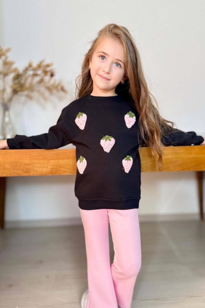 Kız Çocuk Üzeri Çilek Figürlü 3 İplik Kazak Bol Kesim Skuba Kumaş Pembe Alt Üst Takım