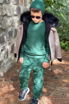 Erkek Çocuk New İçi Kürk Montlu ve Bereli Şerit Detaylı Yeşil Eşofman Takım