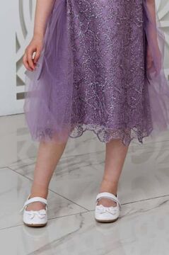 Kız Çocuk Beli Kurdela Detaylı Üzeri Yaprak Dantelli İçi Astarlı Lila Elbise