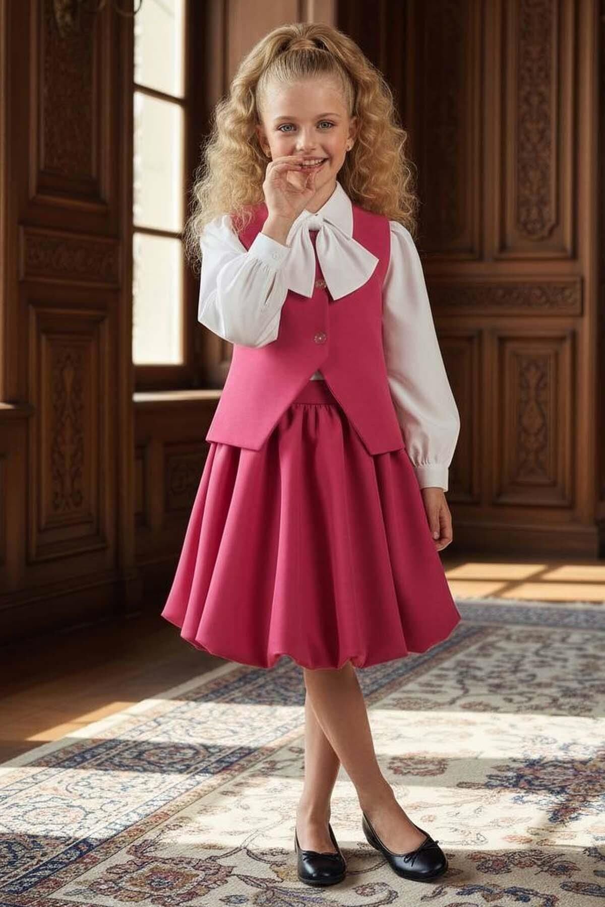 Kız Çocuk Yakasında Kurdela Detaylı Şifon Gömlek ve Yelek, Salaş Pileli Fuşya Etekli Takım