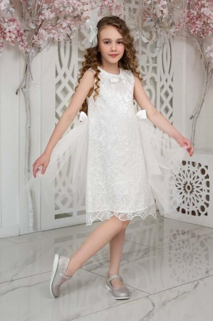 Kız Çocuk Beli Kurdela Detaylı Üzeri Yaprak Dantelli İçi Astarlı Beyaz Elbise