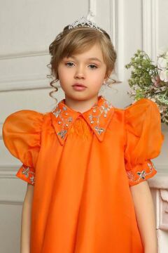 Kız Çocuk Yakasında Omuzları Taş Çiçek İşlemeli Tüylü Gömlek Yaka Astarlı Turuncu Elbise