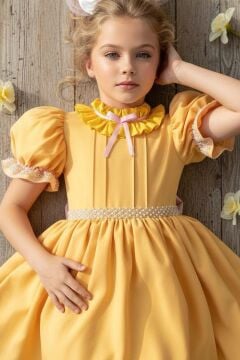 Kız Çocuk Palyaço Yaka ve Fırfırlı Beli İnci Şerit Detaylı Balon Kollu Kabarık Sarı Abiye