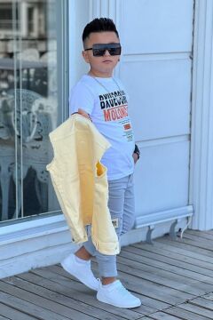 Erkek Çocuk Yazı Baskılı ve Çıtçıtlı Sarı ALt Üst Takım