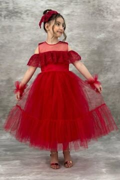 Kız Çocuk Yakası Transparan Omzu Açık Göğsü ve Kolları Güpür İşlemeli Kırmızı Abiye