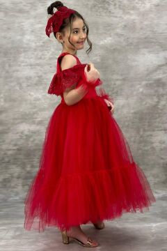 Kız Çocuk Yakası Transparan Omzu Açık Göğsü ve Kolları Güpür İşlemeli Kırmızı Abiye
