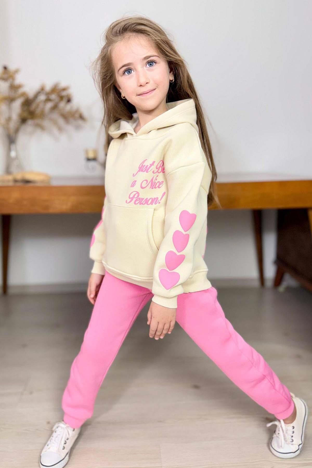 Kız Çocuk Sırt Baskılı ve Kollarında Yazı Detaylı Sweatshirt Pembe Eşofman Takım