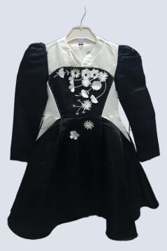 Kız Çocuk Sırtı Fermuar Detaylı Beyaz Renk Göğsü Papatya Detaylı Karpuz Kol Cepli Siyah Elbise