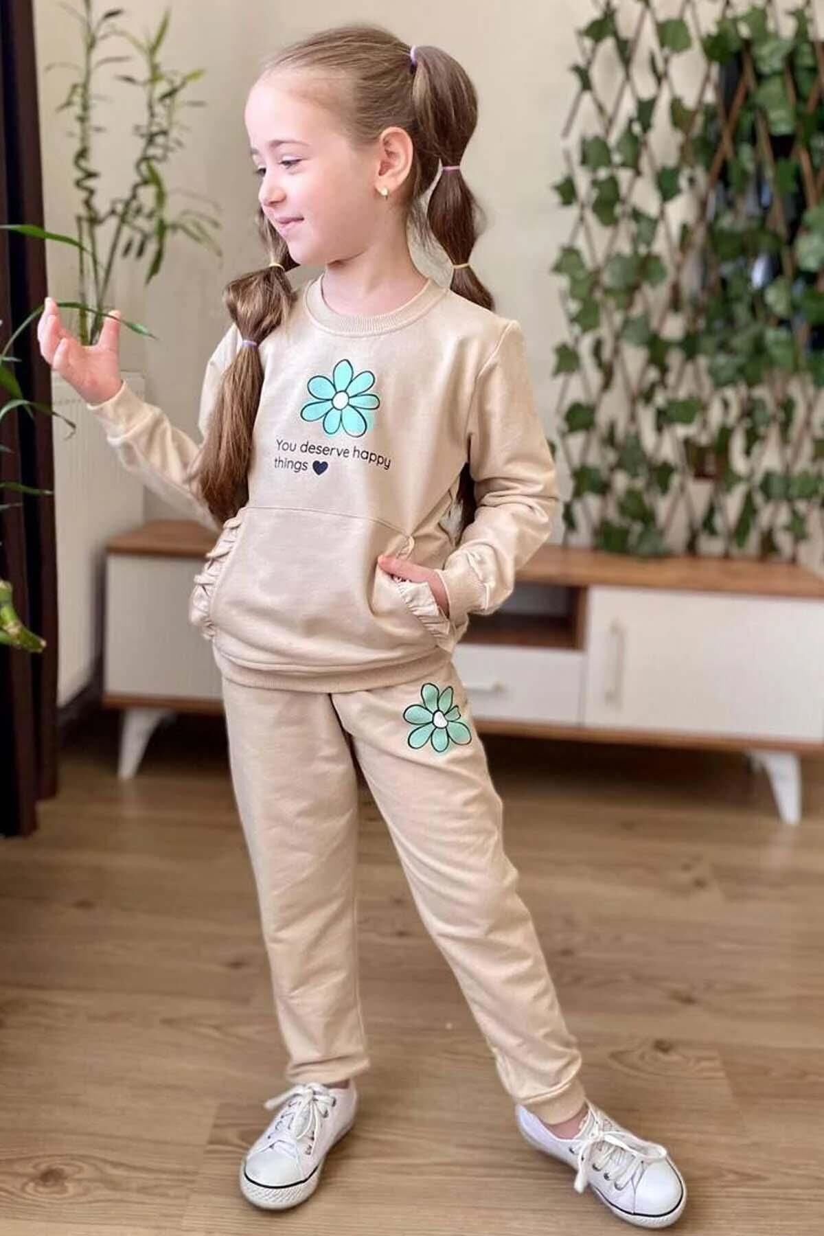 Kız Çocuk Göğsünde Papatya ve Kanguru Fırfır Cep Detaylı Sweat Bej Eşofman Takım