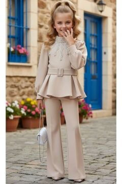 Kız Çocuk Yakası İnci Detaylı ve Astarlı Bluz Bol Kesim Pantolon Kemerli Krem Alt Üst Takım
