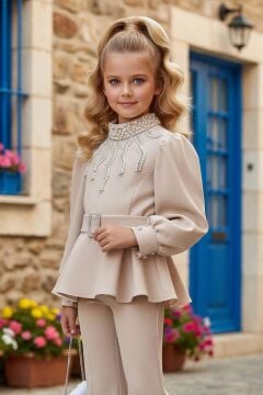 Kız Çocuk Yakası İnci Detaylı ve Astarlı Bluz Bol Kesim Pantolon Kemerli Krem Alt Üst Takım