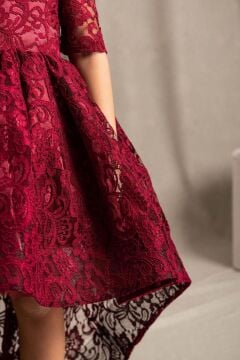 Kız Çocuk Kayık Yaka Üzeri Dantel Detaylı Kuyruklu Bordo Abiye