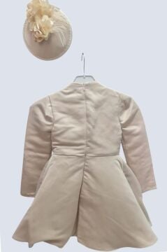 Kız Çocuk Kare Yaka Göğsü Pano Çiçek Asimetrik Kesim Krem Elbise