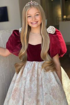 Kız Çocuk Omuzları Gül Detaylı Balon Kollu Eteği Kabartma Detaylı Kadife Uzun Bordo Abiye