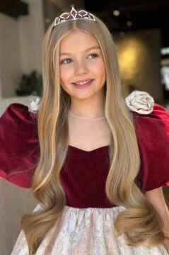 Kız Çocuk Omuzları Gül Detaylı Balon Kollu Eteği Kabartma Detaylı Kadife Uzun Bordo Abiye