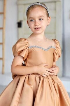 Kız Çocuk Yakası Taş Şerit İşlemeli Şeffaf Tül Detaylı Balon Kollu Kahverengi Saten Abiye