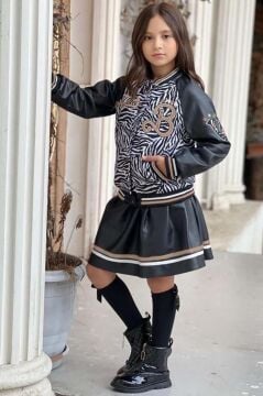 Kız Çocuk V Cool Yazı Baskılı Sweatshirt Zebra ve Gold Şerit Detaylı Deri Ceketli Etekli Takım