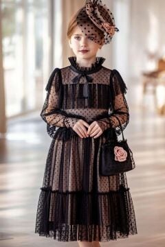 Kız Çocuk Palyaço Yaka ve Göğsü Kat Fırfırlı Üzeri Puantiye Detaylı İçi Astarlı Siyah Abiye