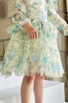 Kız Çocuk Omuzları ve Beli Fırfırlı Puantiye Detaylı Şeffaf Tül Çiçek Desenli Kabarık Mavi Elbise