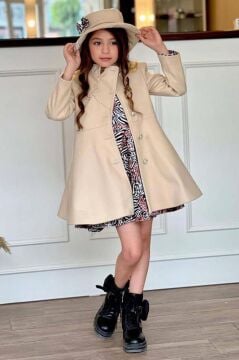 Kız Çocuk Leopar Desen Elbise Taş İşleme Yaka Boydan Düğme ve Kemer Detaylı Krem Kaşe Kaban