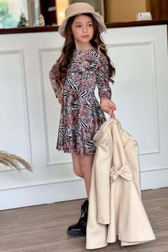 Kız Çocuk Leopar Desen Elbise Taş İşleme Yaka Boydan Düğme ve Kemer Detaylı Krem Kaşe Kaban