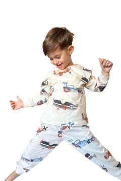 Erkek Çocuk Üzerinde Helikopter ve Araba Digital Baskılı Krem Pijama Takımı