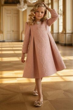 Kız Çocuk Karpuz Kol Göğsünde Broş Detaylı Üzeri Kabartma Desenli Pembe Elbise