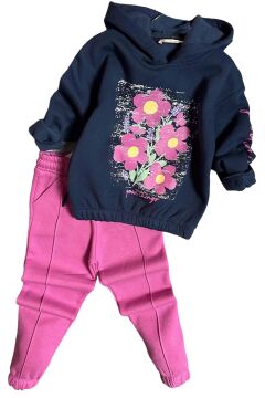 Kız Çocuk Kollarında Yazı Detayları ve Önü Çiçek Baskılı Fuşya Eşofman Takım