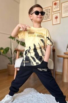 Erkek Çocuk More Than Yazı ve Eskitme Yazı Baskı Detaylı T-Shirt Sarı Eşofman Takım