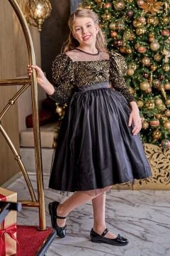 Kız Çocuk Kayık Yaka Şeffaf Tül ve Göğsü Kadife Pul Detaylı Eteği Kabarık Balon Kol Siyah Abiye
