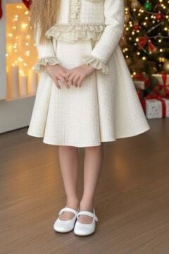 Kız Çocuk Yakası ve Beli Fırfır Detaylı Üzeri Kare Desenli Gold Şanel Elbise