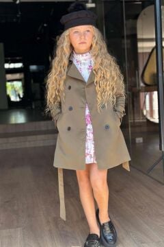 Kız Çocuk Üzeri Dantel İşlemeli Elbise Çift Cep Detaylı Kemerli Yeşil Trençkot