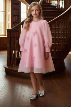 Kız Çocuk Yakası ve Bilekleri İnci İşlemeli Üzeri Boydan 3D Yonca Detaylı İçi Astarlı Pembe Elbise