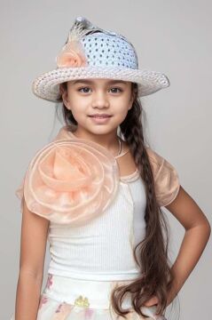 Kız Çocuk Tek Omuzlu Gül Detaylı Bluz ve Jakar Desenli Somon Etekli Takım