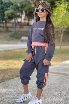 Kız Çocuk Yazı Detaylı Crop Kaşkorse Kolsuz Badi Detaylı Kargo Cepli Alt Lacivert Eşofman Takım