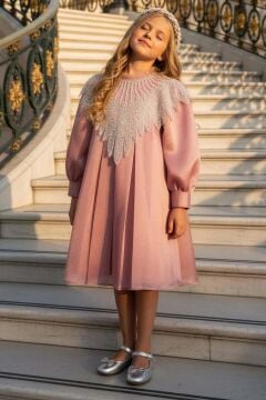 Kız Çocuk Yakası Fırfırlı ve Elmas Taştan Şal Detaylı Pliseli Şifon Gül Kurusu Elbise