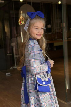 Kız Çocuk Yakası ve Kolları Fırfırlı Üzeri Boydan Düğme ve Lacivert Ekose Detaylı Elbise