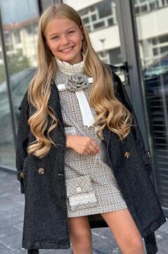 Kız Çocuk Yakası Fırfır ve İnci Detaylı Ekose Elbise New Düğme ve Kemer Detaylı Siyah Trençkot