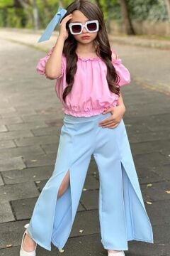 Kız Çocuk Düşük Omuzlu Göğsü ve Beli Manşetli Crop ve Yırtmaç Detaylı Pembe Alt Üst Takım